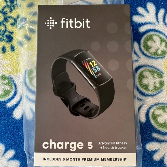 Apple Watch - 新品未使用　fitbit charge5 黒 Fitbit Fitbit Charge 5 FB421GLWT-FRCJK [ルナホワイト/ソフト